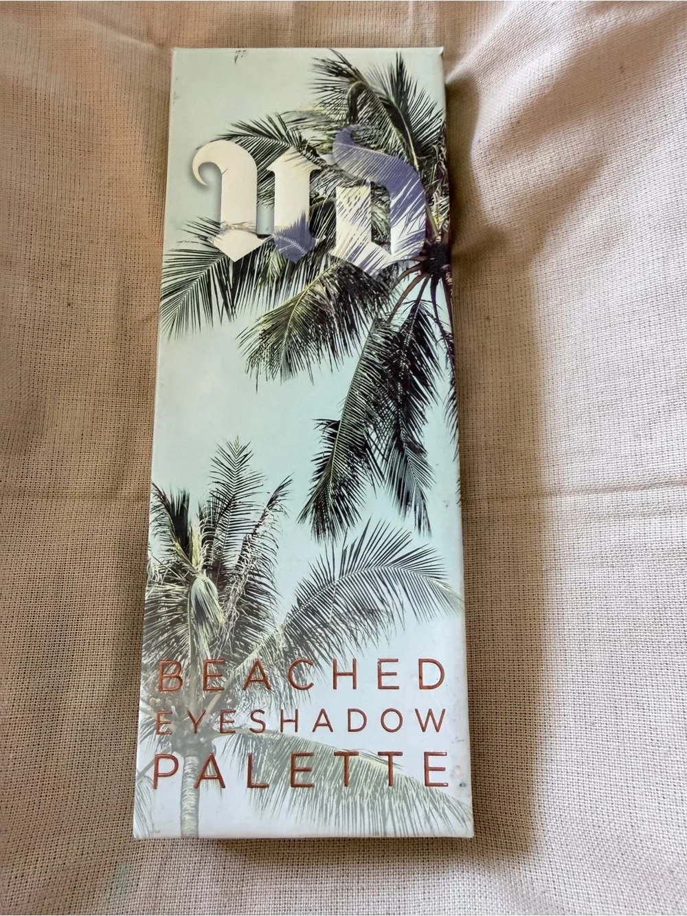 Urban Decay Beached Eyeshadow Palette - Limited Edition / Discontinued